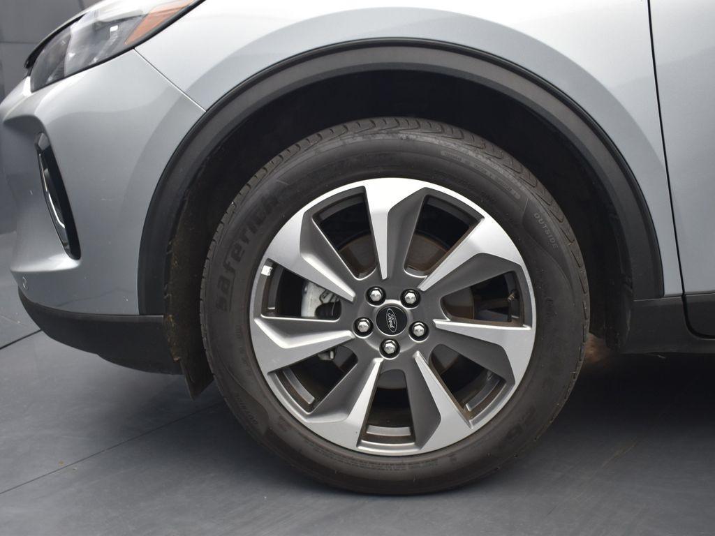 used 2023 Ford Escape car, priced at $24,105