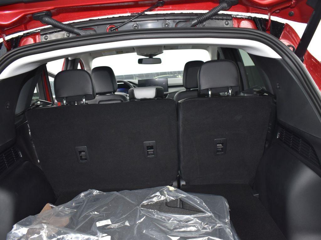 new 2025 Ford Escape PHEV car, priced at $36,619