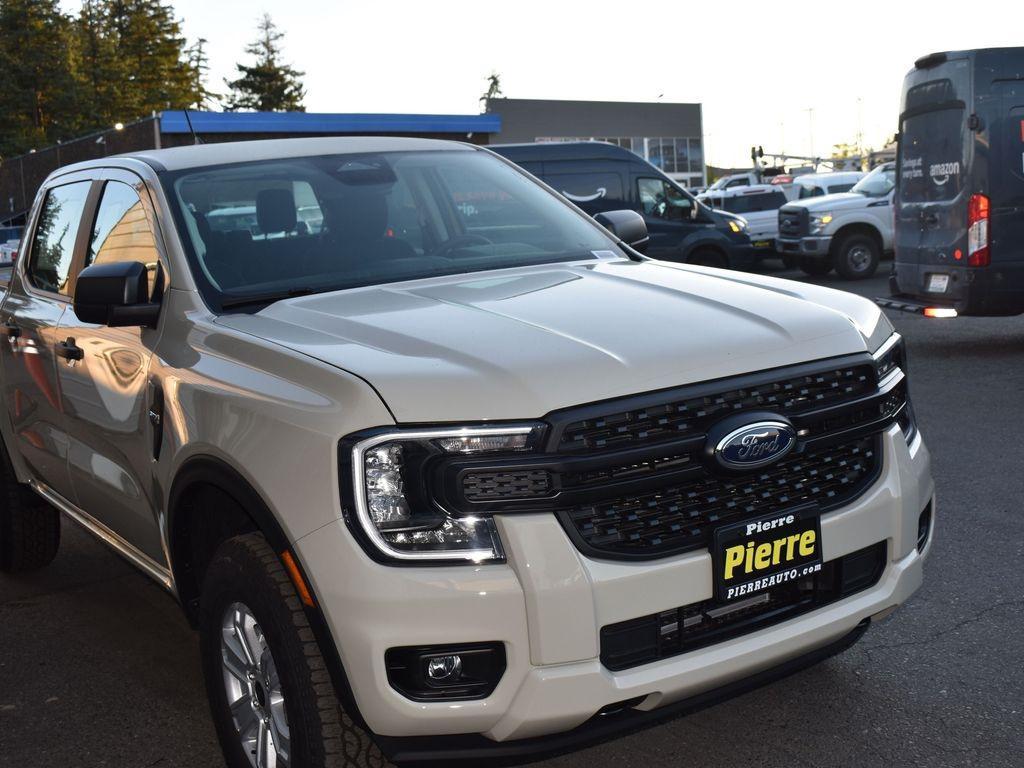 new 2025 Ford Ranger car, priced at $35,400