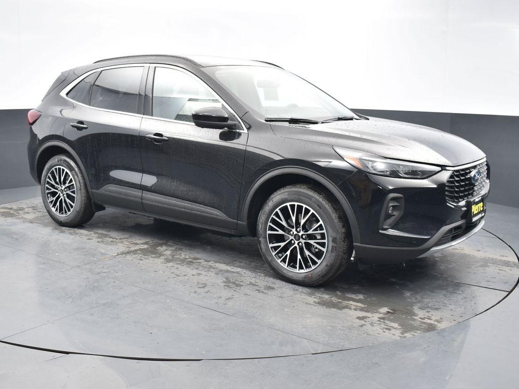 new 2025 Ford Escape PHEV car, priced at $35,961