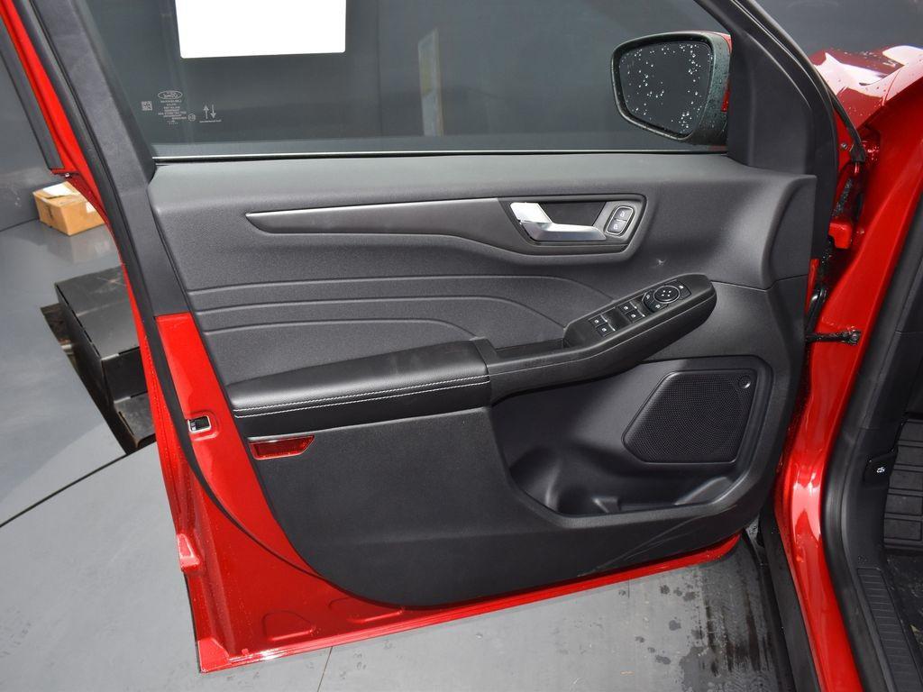 new 2025 Ford Escape PHEV car, priced at $28,999