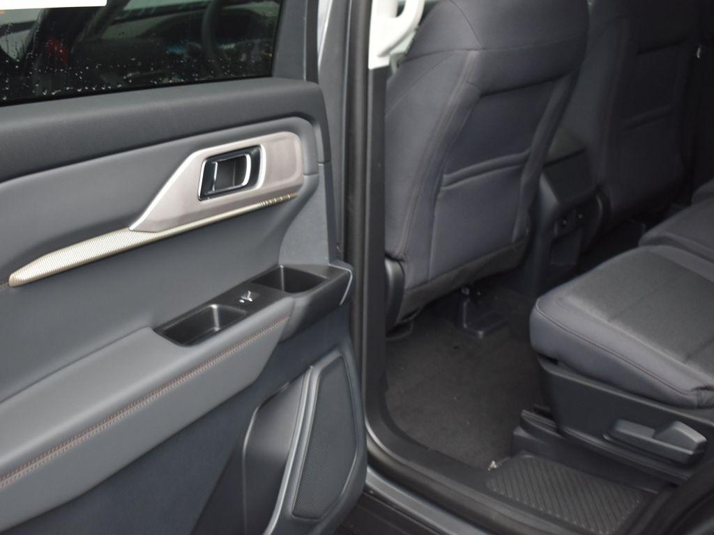 new 2025 Ford Explorer car, priced at $40,988