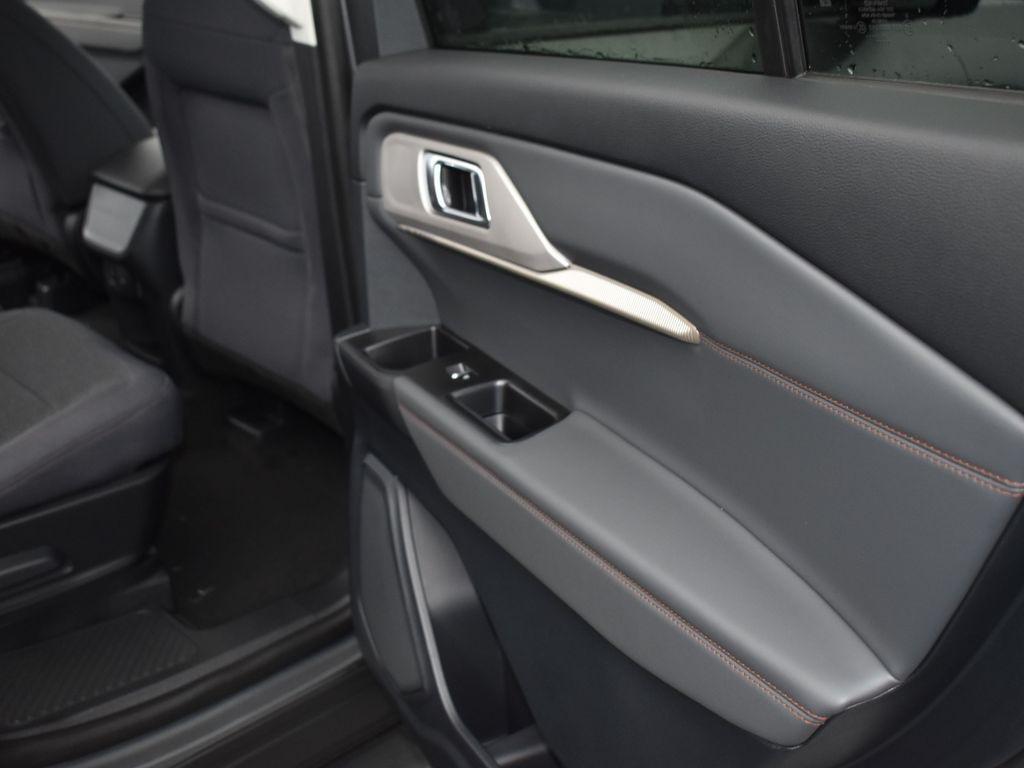 new 2025 Ford Explorer car, priced at $40,988