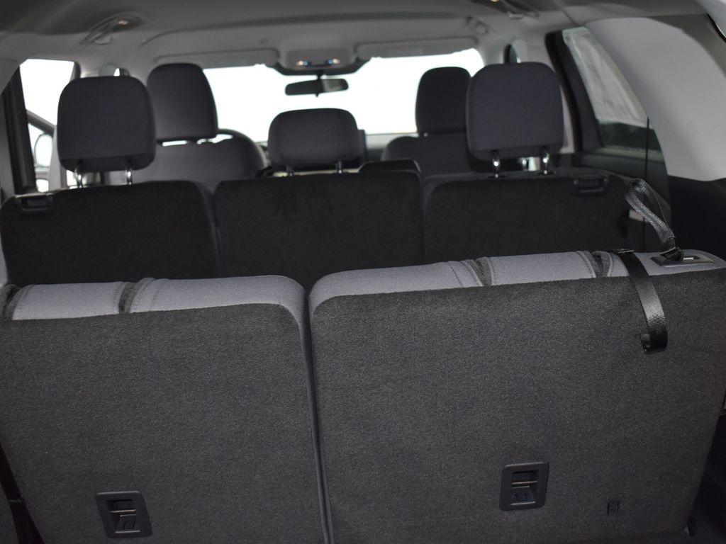 new 2025 Ford Explorer car, priced at $40,988