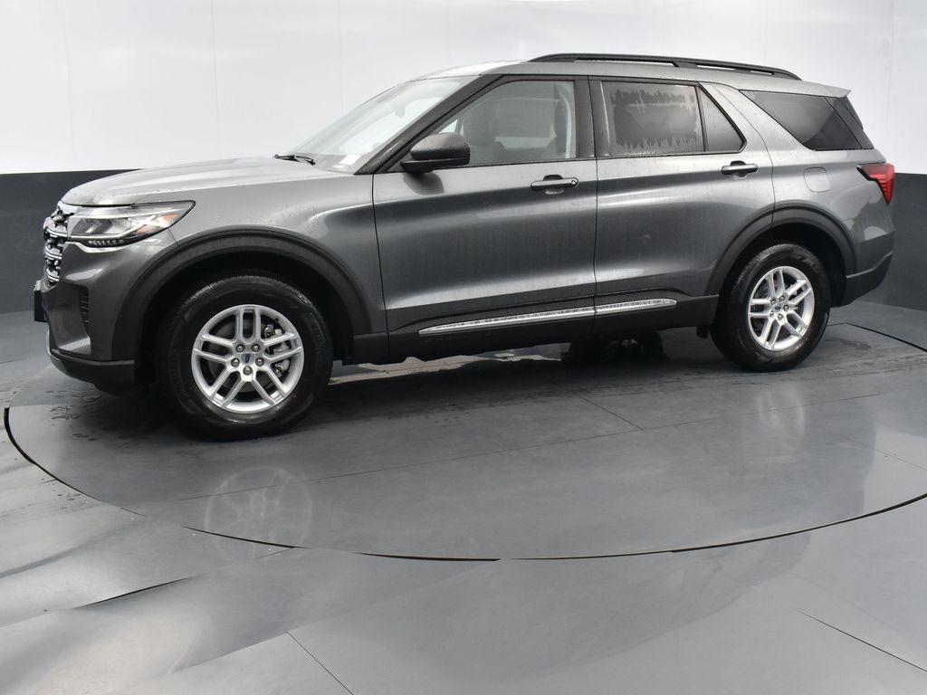 new 2025 Ford Explorer car, priced at $40,988