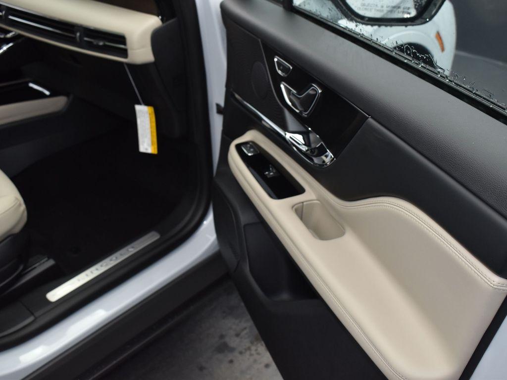 new 2025 Lincoln Corsair car, priced at $46,995