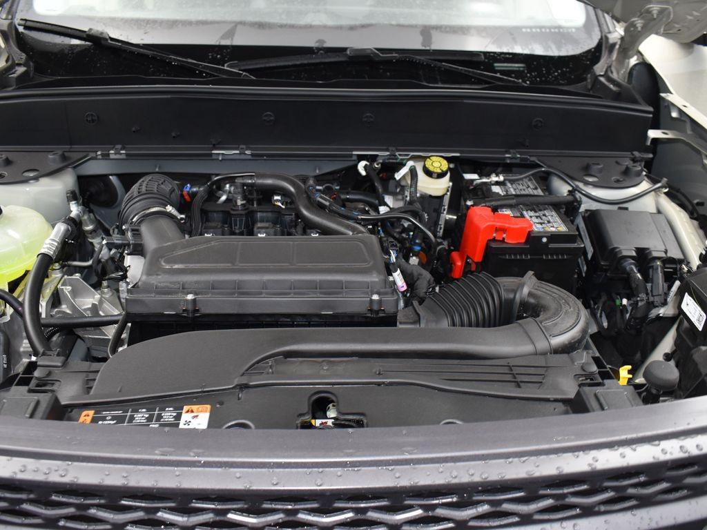 new 2025 Ford Bronco Sport car, priced at $28,205