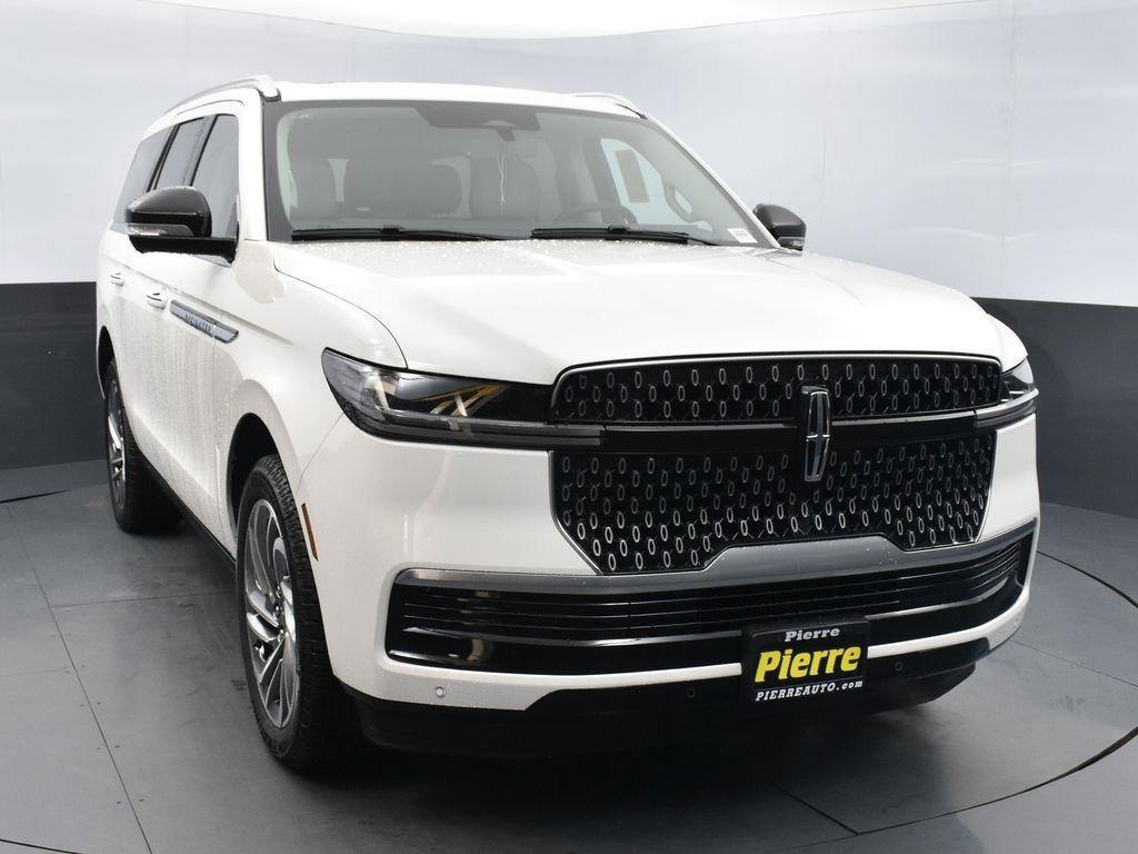 new 2026 Lincoln Navigator car, priced at $106,090