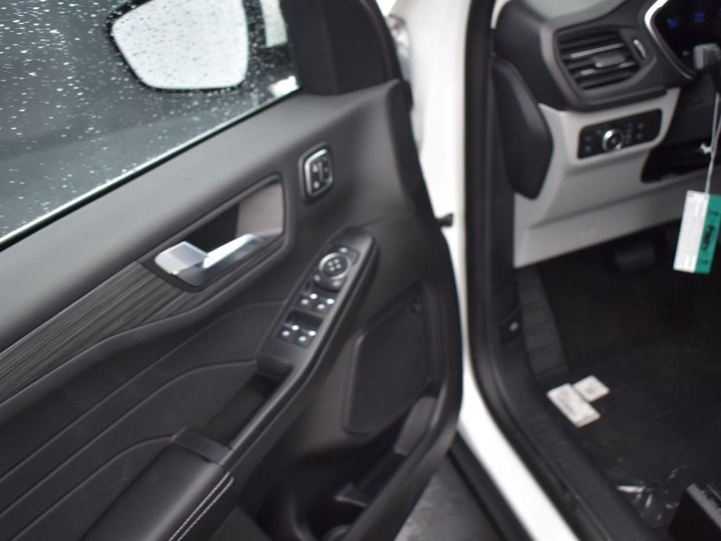 new 2025 Ford Escape PHEV car, priced at $36,888