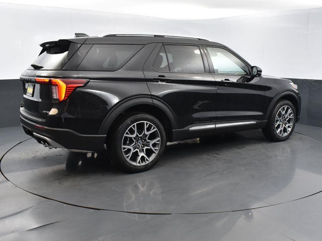 new 2025 Ford Explorer car, priced at $55,995