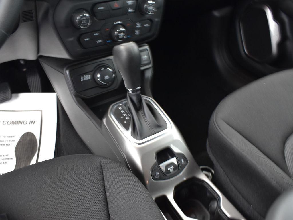 used 2022 Jeep Renegade car, priced at $19,432