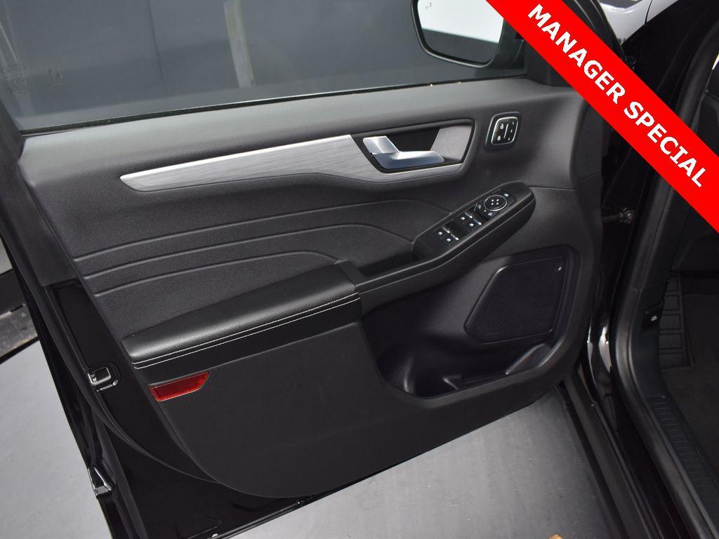 used 2024 Ford Escape car, priced at $26,036