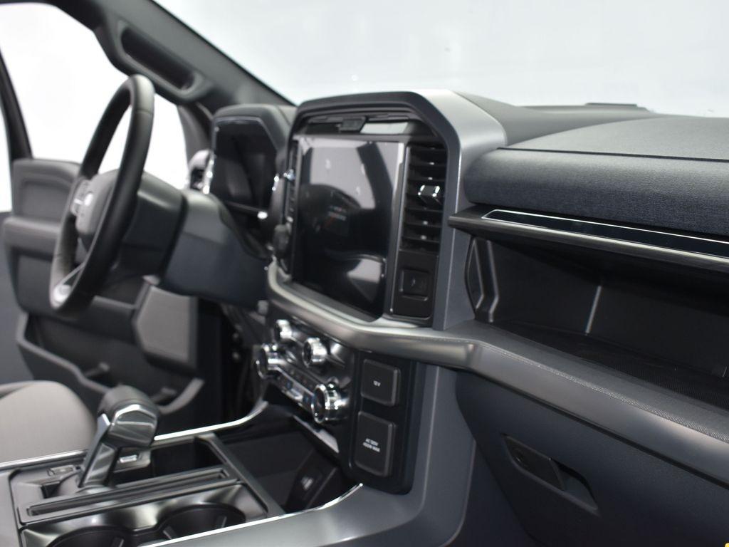 new 2025 Ford F-150 car, priced at $59,495