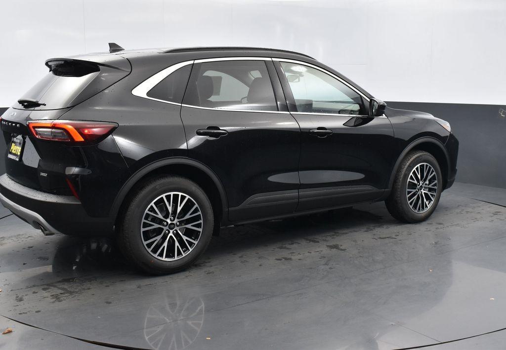 new 2025 Ford Escape PHEV car, priced at $36,888
