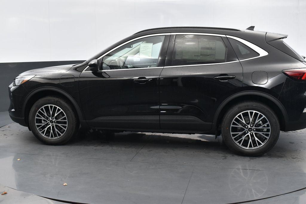 new 2025 Ford Escape PHEV car, priced at $36,888