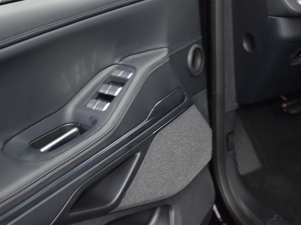 new 2025 Lincoln Navigator car, priced at $108,015