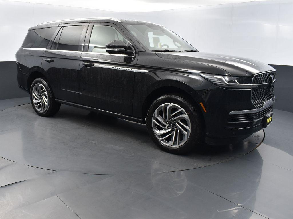 new 2025 Lincoln Navigator car, priced at $97,888