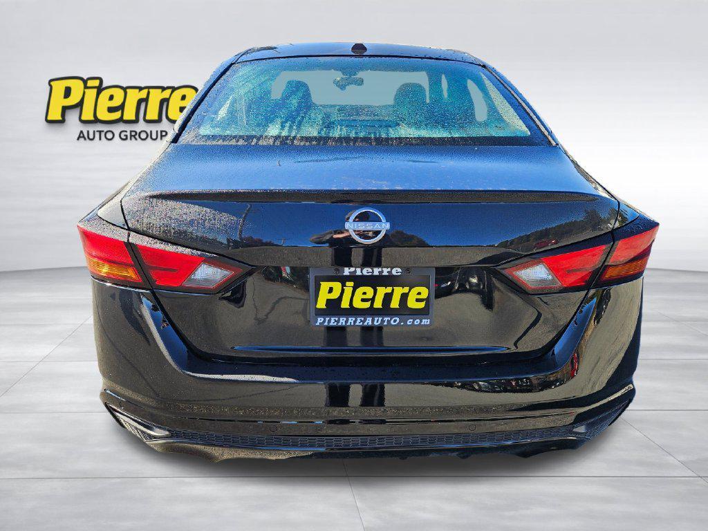 used 2025 Nissan Altima car