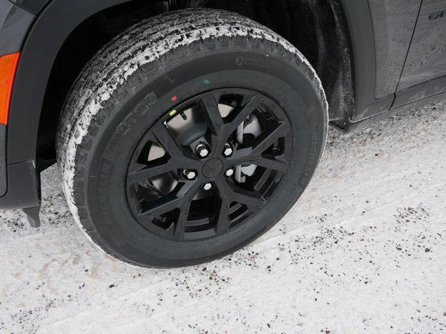 new 2026 Jeep Grand Cherokee car, priced at $47,796