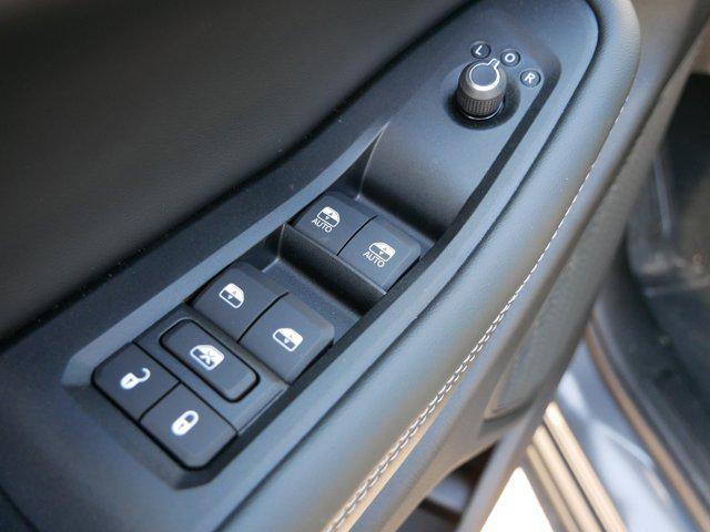 new 2026 Jeep Grand Cherokee car, priced at $47,796