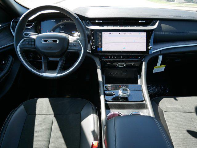 new 2026 Jeep Grand Cherokee car, priced at $47,796