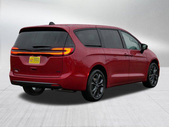 new 2026 Chrysler Pacifica car, priced at $45,999