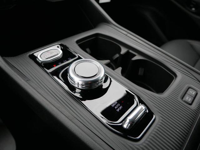 new 2026 Jeep Cherokee car, priced at $40,999