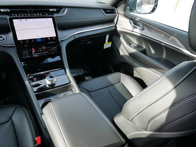 new 2025 Jeep Grand Cherokee car, priced at $47,455