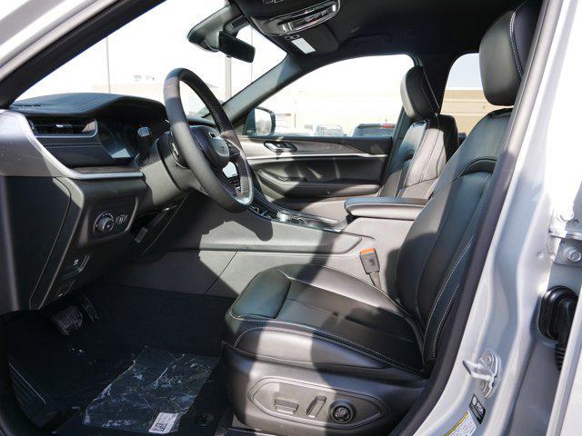 new 2025 Jeep Grand Cherokee car, priced at $47,455