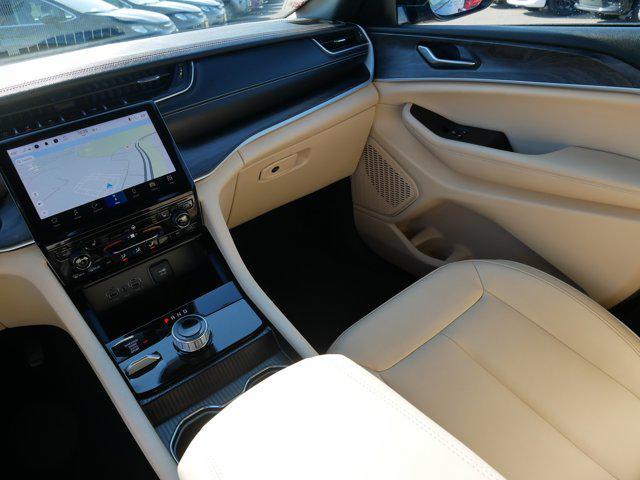 used 2024 Jeep Grand Cherokee car, priced at $34,789