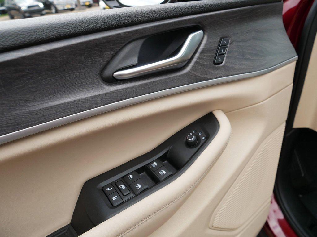 used 2023 Jeep Grand Cherokee L car, priced at $34,839