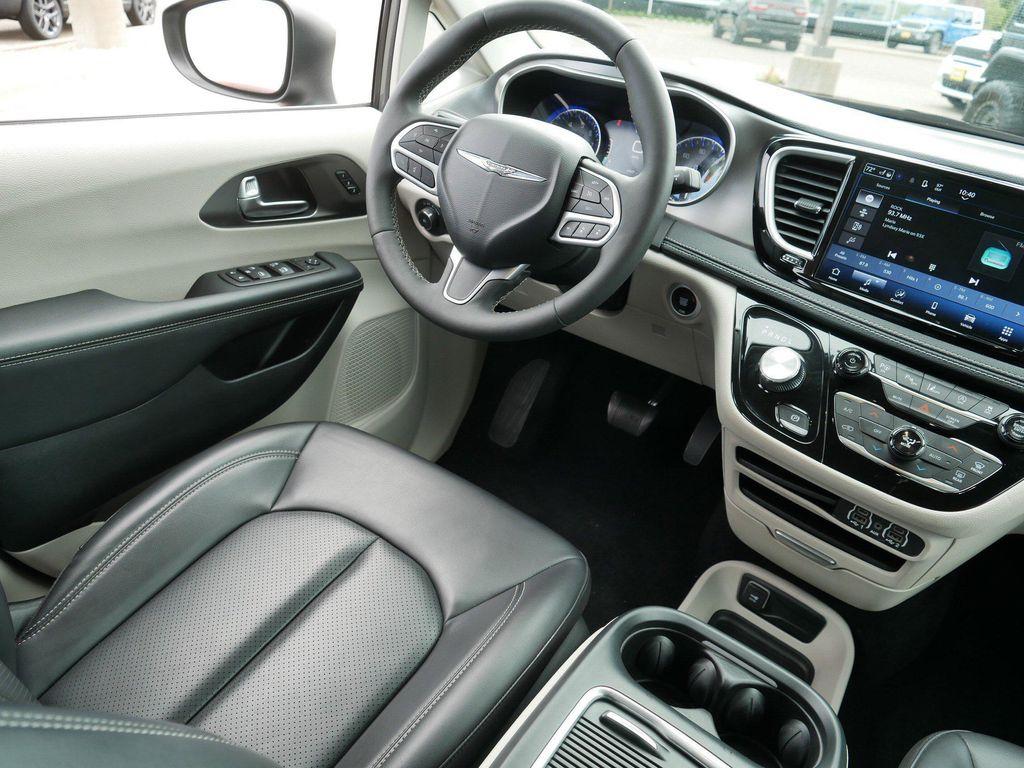 used 2023 Chrysler Pacifica car, priced at $33,839
