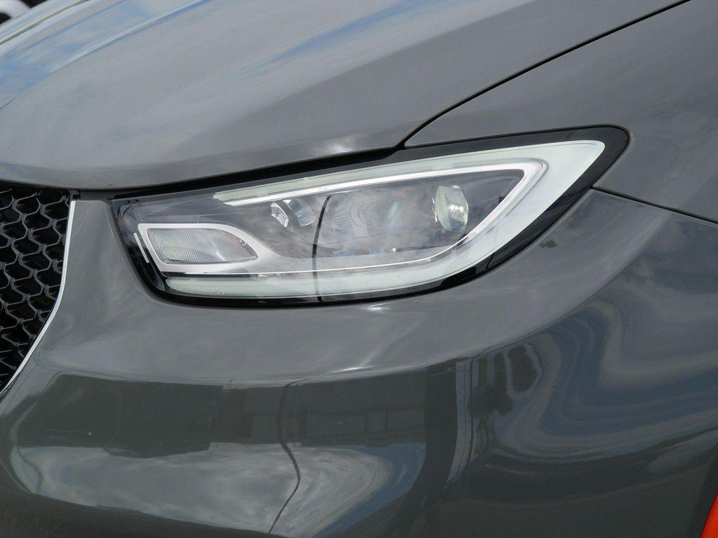 used 2023 Chrysler Pacifica car, priced at $33,839