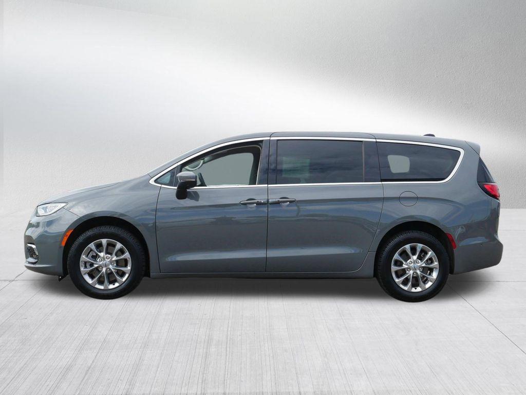 used 2023 Chrysler Pacifica car, priced at $33,839