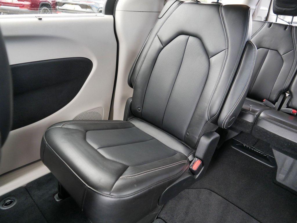 used 2023 Chrysler Pacifica car, priced at $33,839