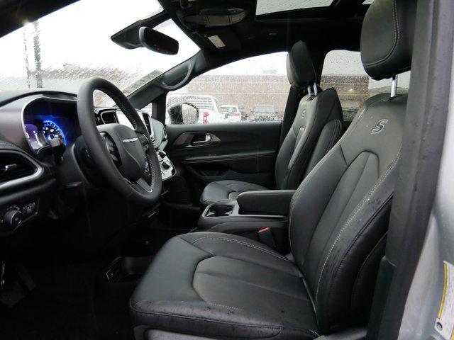 new 2026 Chrysler Pacifica car, priced at $46,849