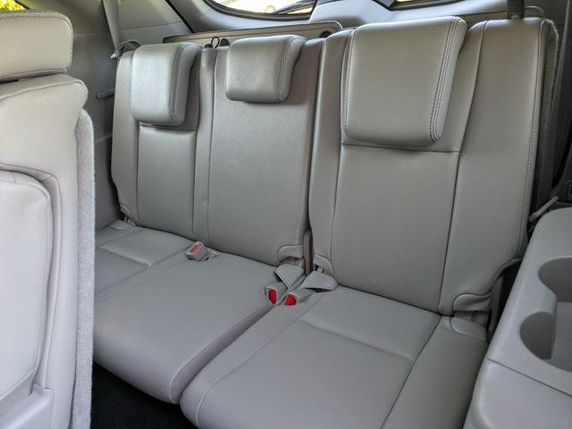 used 2018 Toyota Highlander car, priced at $21,808