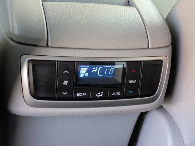 used 2018 Toyota Highlander car, priced at $21,808