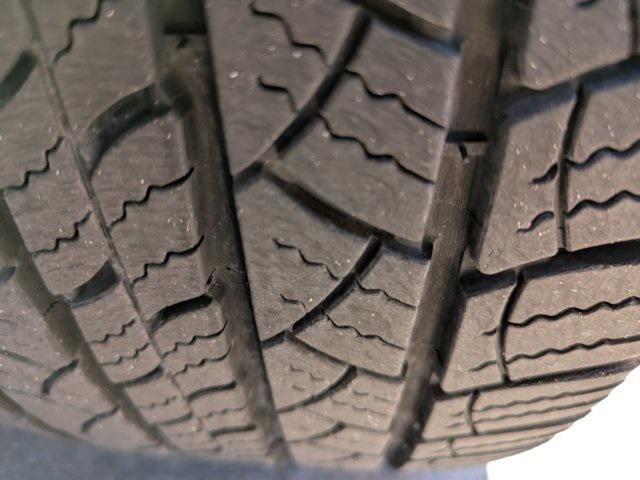 used 2018 Toyota Highlander car, priced at $21,808