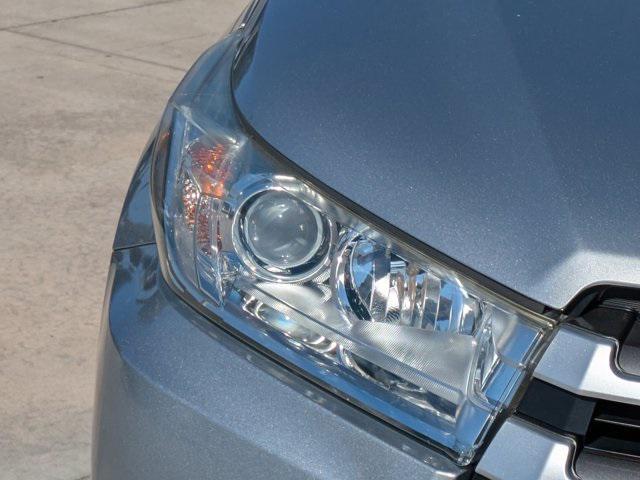 used 2018 Toyota Highlander car, priced at $21,808