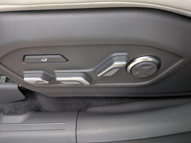 new 2026 Hyundai SANTA FE HEV car, priced at $52,190