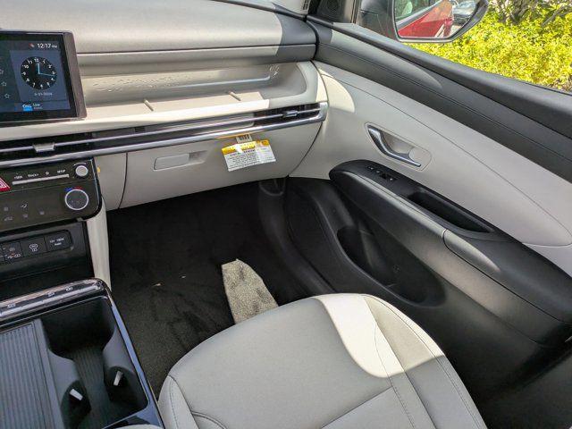 new 2026 Hyundai TUCSON Hybrid car, priced at $31,693