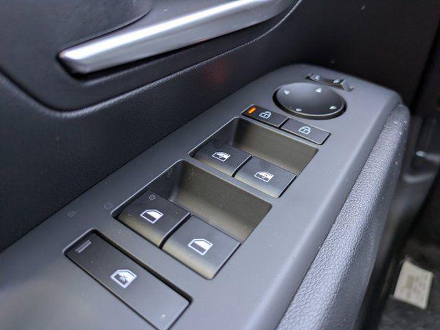 new 2025 Hyundai TUCSON Hybrid car, priced at $35,604