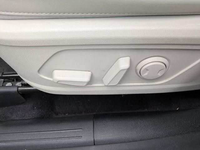 used 2023 Kia Sorento car, priced at $20,680