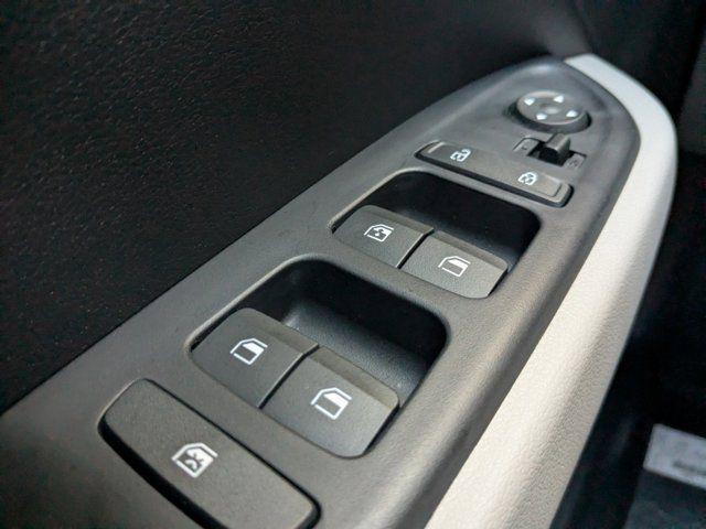 new 2025 Hyundai Venue car, priced at $25,100