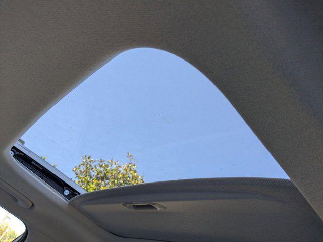 new 2025 Hyundai Venue car, priced at $25,100