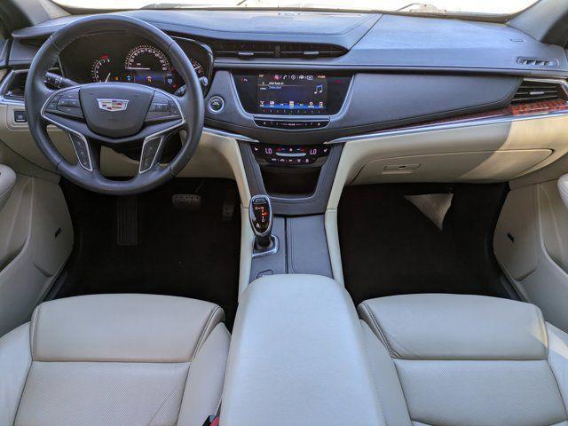 used 2018 Cadillac XT5 car, priced at $15,720