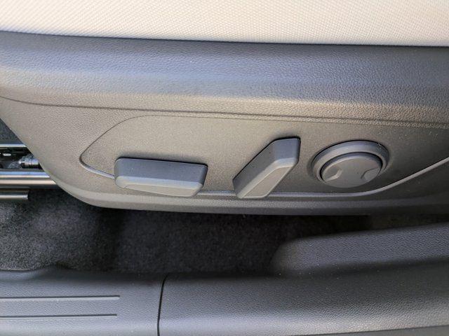 new 2026 Hyundai TUCSON Hybrid car, priced at $34,070