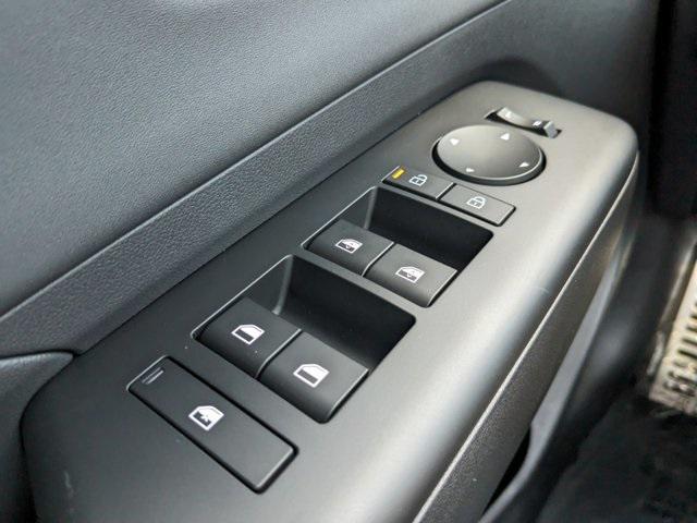 new 2024 Hyundai Kona car, priced at $29,320