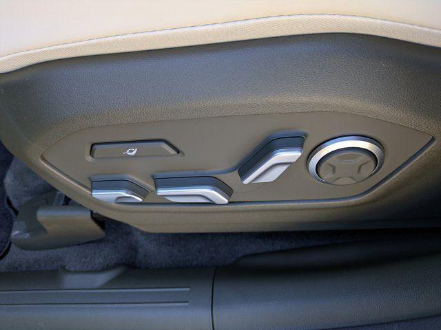 used 2025 Hyundai Santa Fe car, priced at $42,923